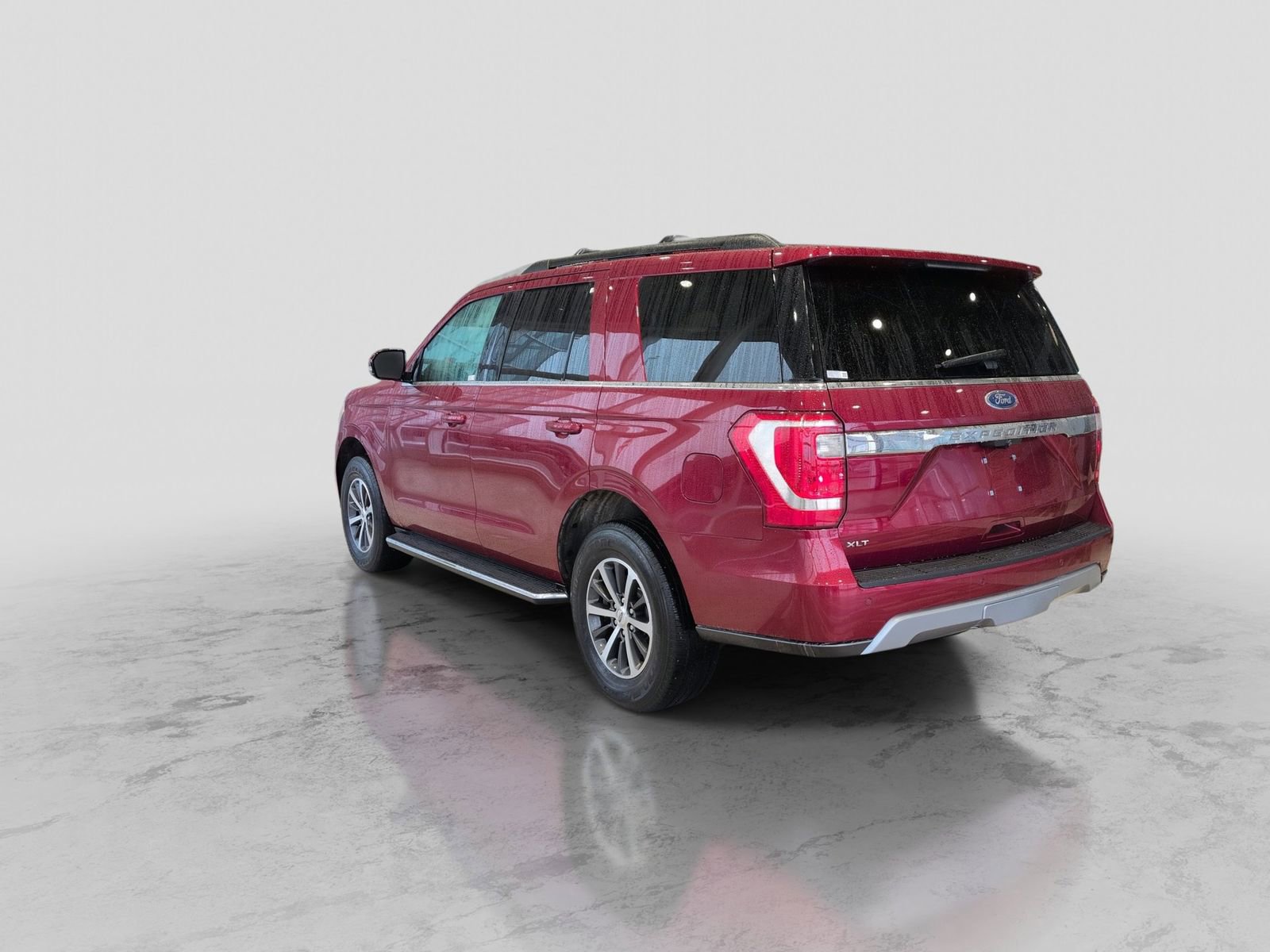 Used 2019 Ford Expedition XLT w/ Equipment Group 202A image 5