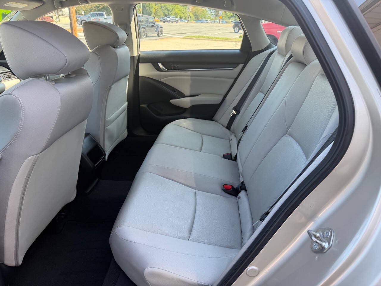 Used 2020 Honda Accord LX image 12