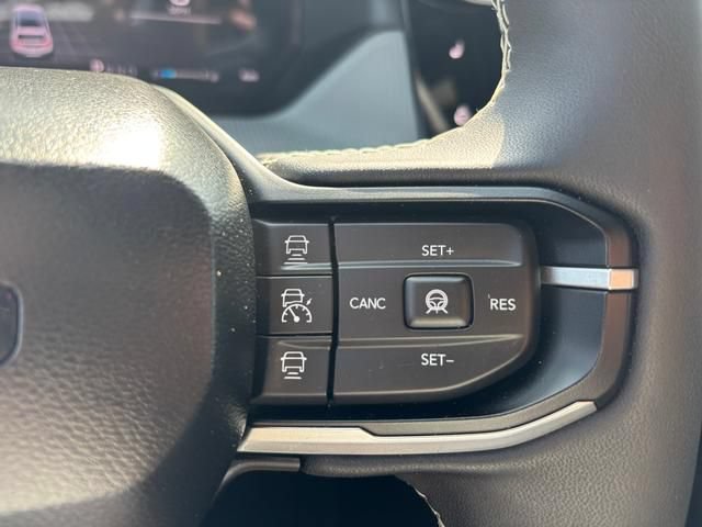 Used 2026 Jeep Cherokee Limited AWD/4WD image 28