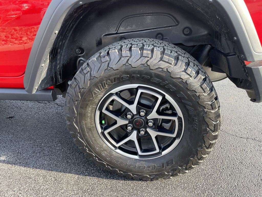 Used 2025 Jeep Wrangler Unlimited Rubicon image 6