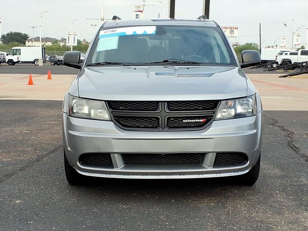 Used 2018 Dodge Journey SE w/ Connectivity Group image 2