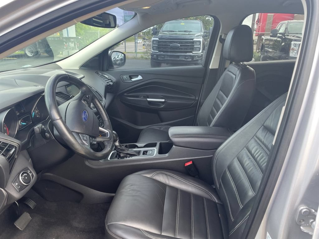 Used 2017 Ford Escape Titanium FWD image 13