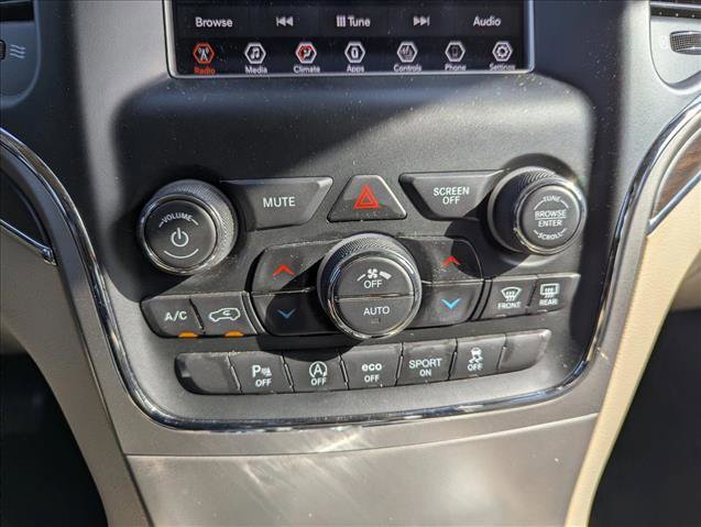 Used 2018 Jeep Grand Cherokee Limited w/ Trailer Tow Group IV AWD/4WD image 16