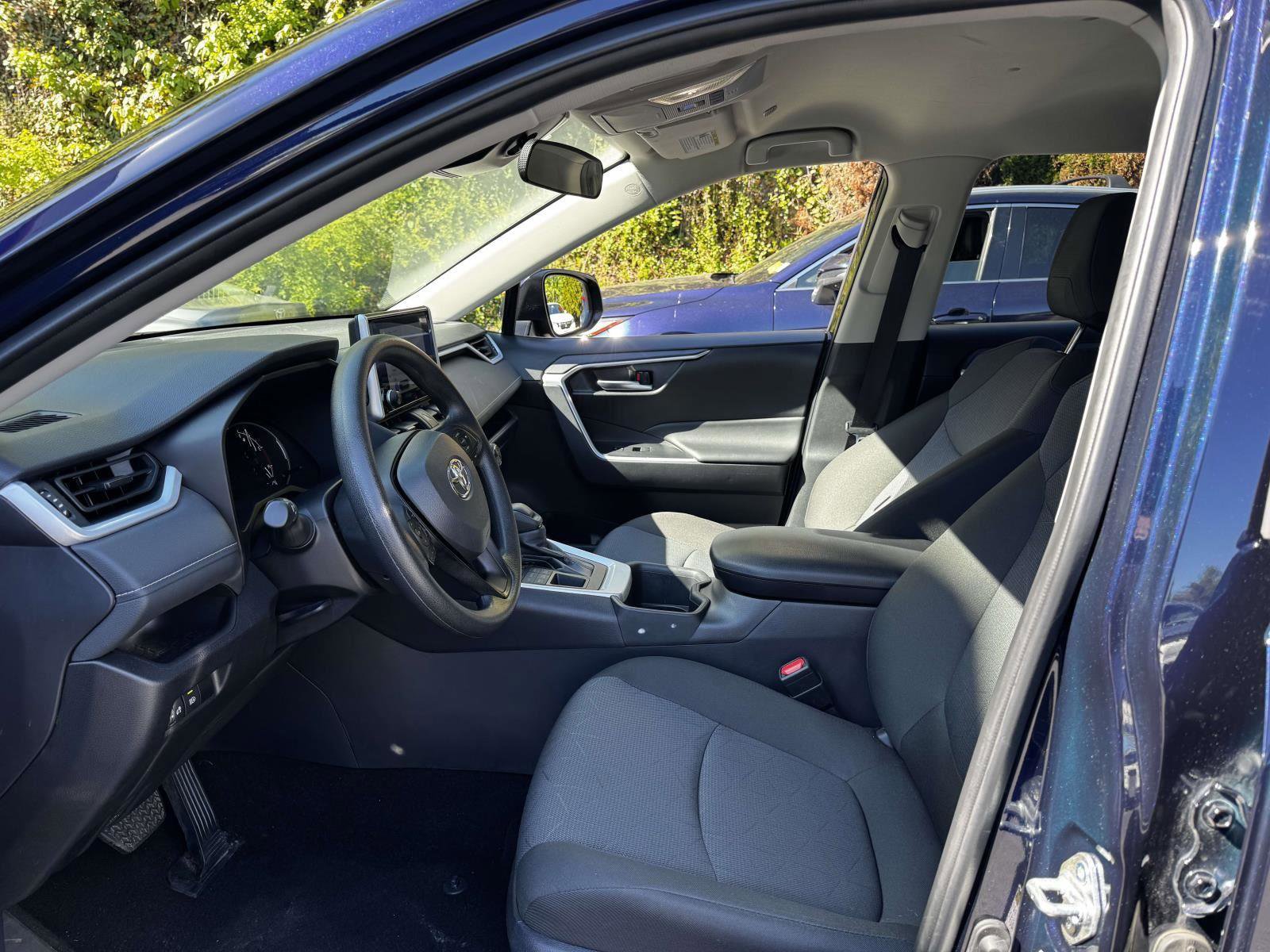 Certified 2025 Toyota RAV4 XLE AWD/4WD image 17