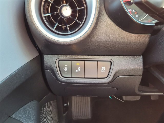 Used 2024 Kia Forte LXS w/ LXS Technology Package image 30