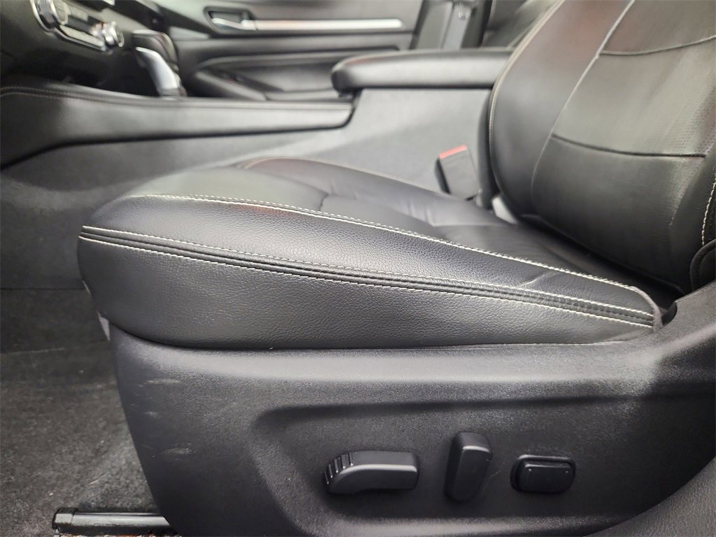 Used 2020 Nissan Altima 2.0 Platinum image 11