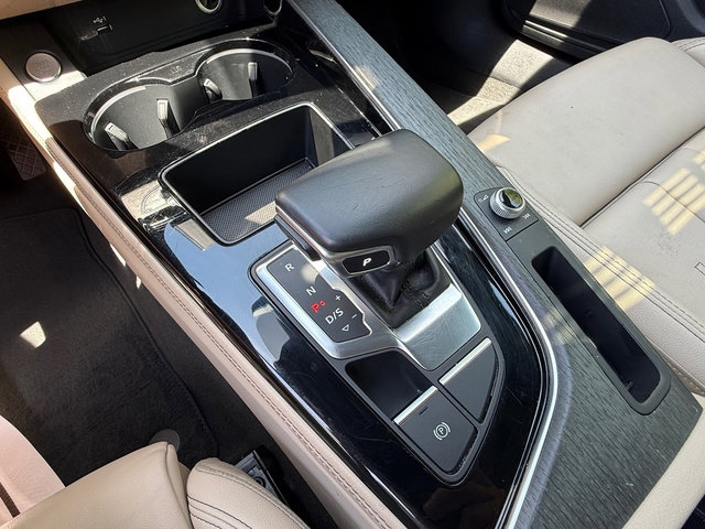 Used 2022 Audi A4 2.0T Premium Plus AWD/4WD image 24