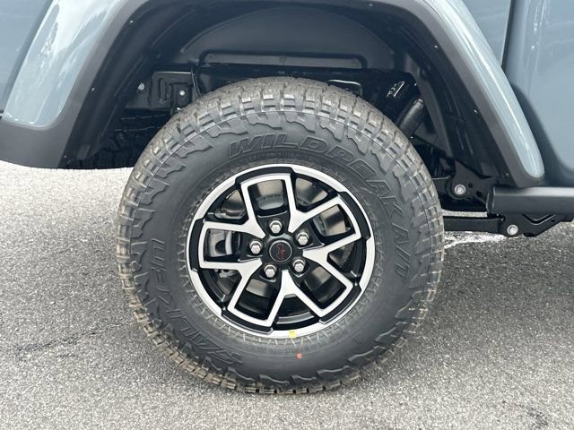 New 2026 Jeep Gladiator Rubicon w/ Technology Group AWD/4WD image 19