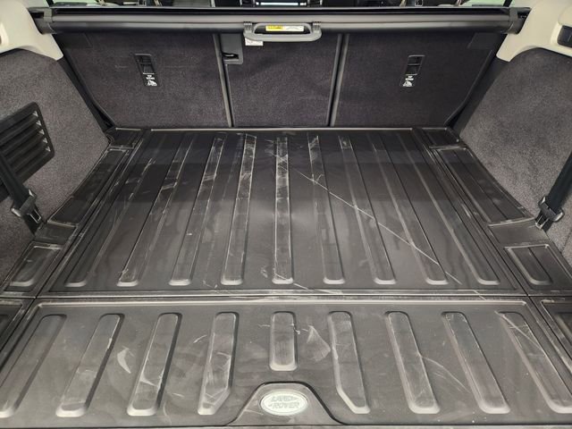 New 2026 Land Rover Discovery Limited Edition AWD/4WD image 32