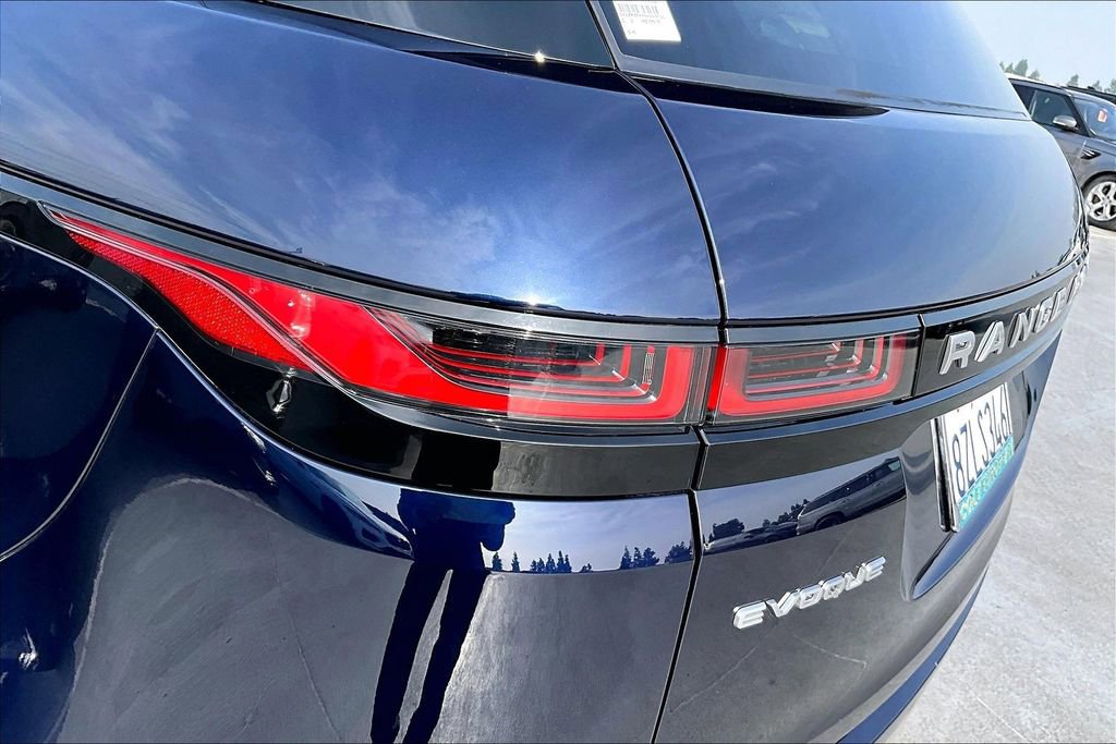 Used 2022 Land Rover Range Rover Evoque SE image 21