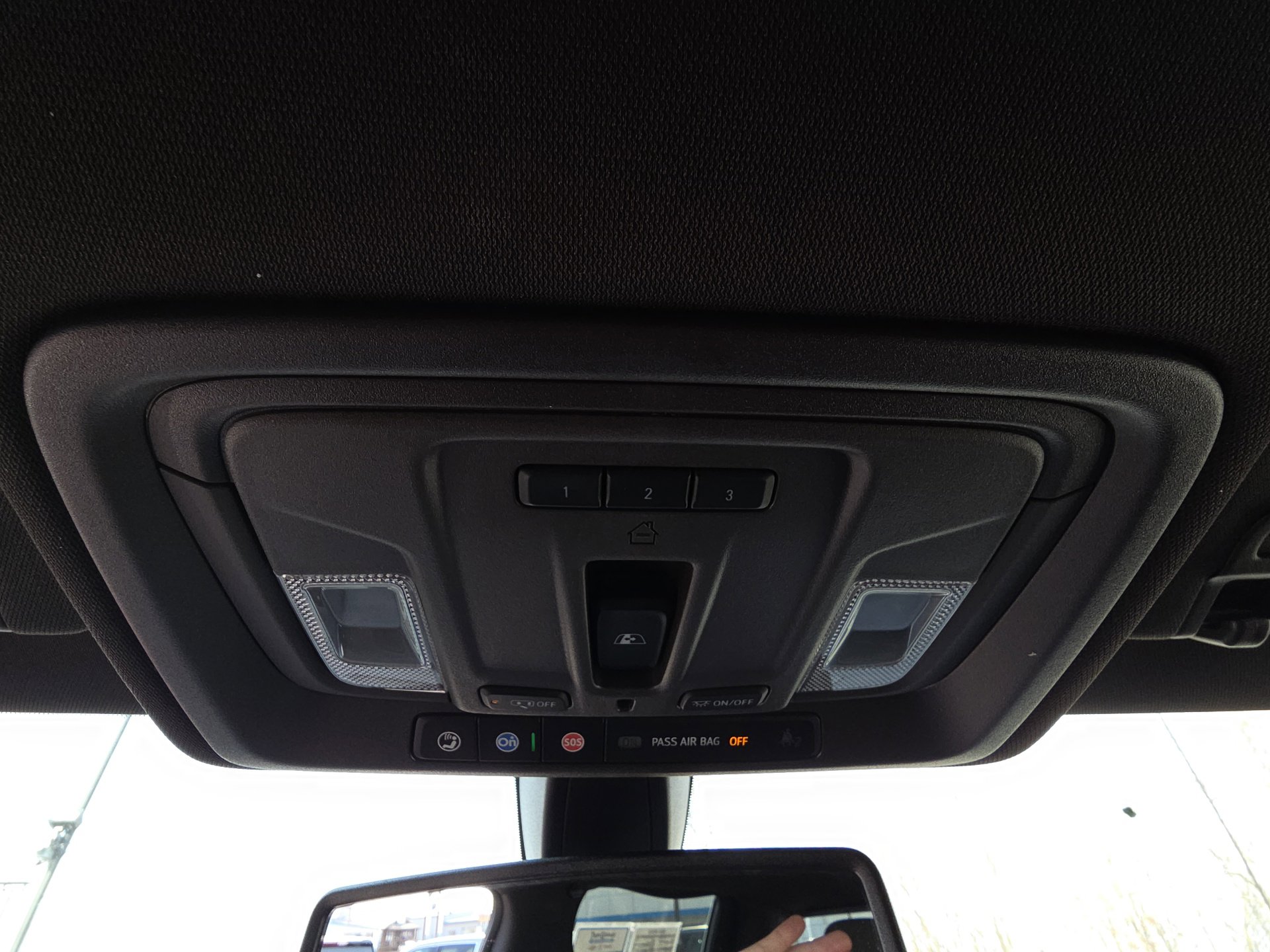 Used 2022 Chevrolet Silverado 1500 LTZ w/ Z71 Off-Road Package image 25