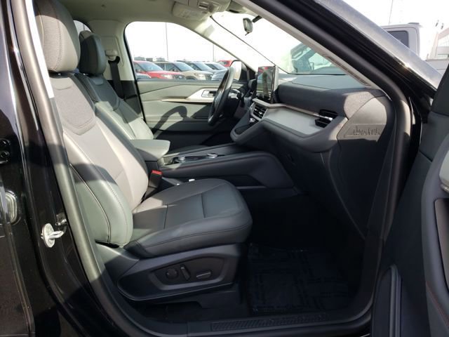 New 2026 Ford Explorer Active w/ Active Comfort Package image 21
