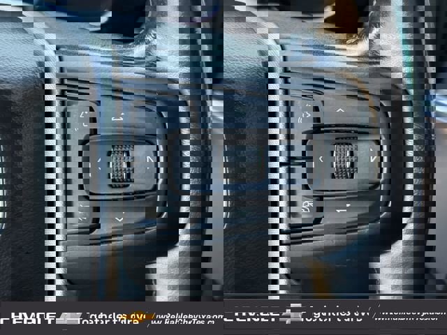 Used 2021 GMC Sierra 1500 SLT image 17