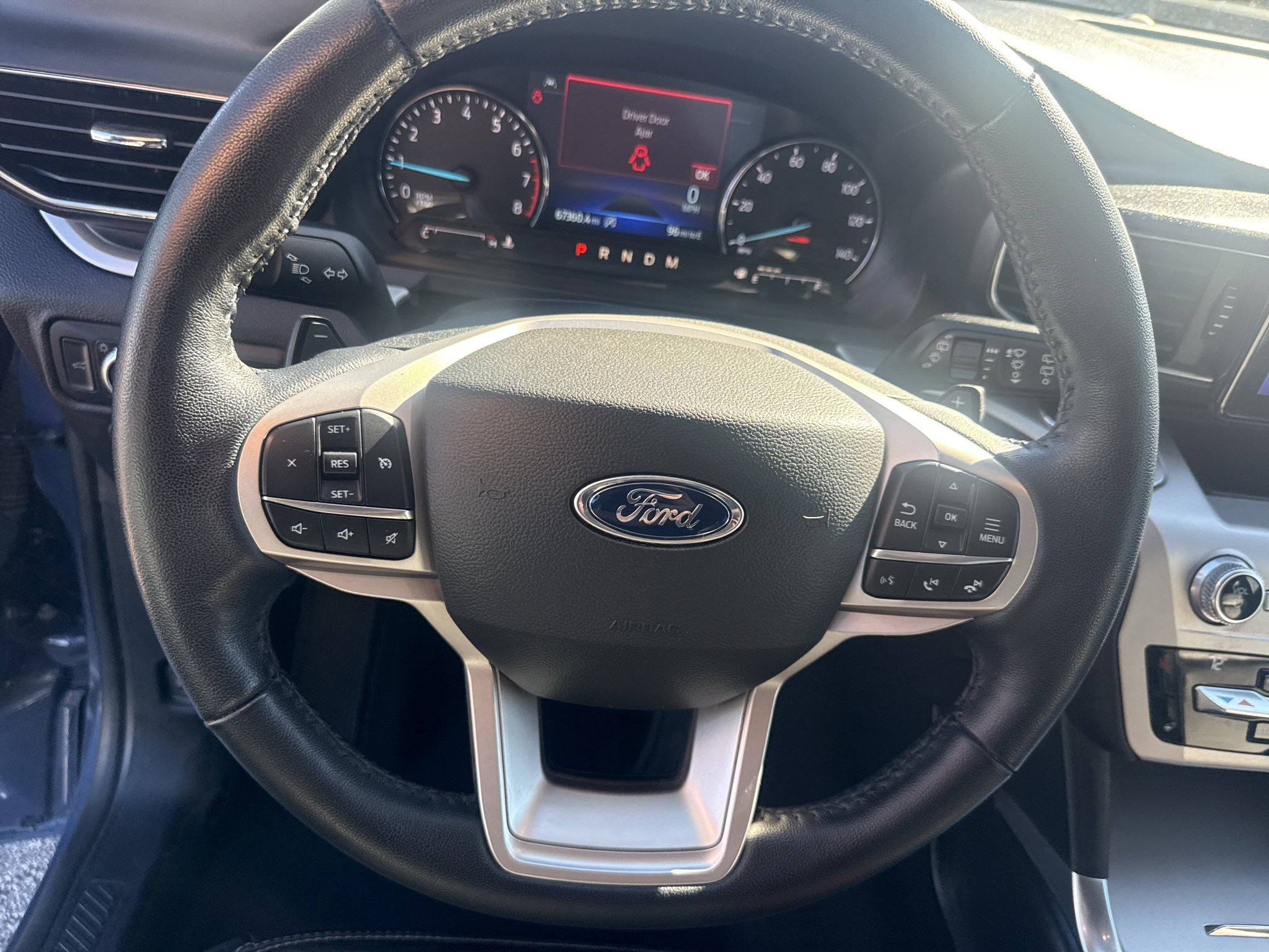 Used 2021 Ford Explorer XLT w/ Equipment Group 202A AWD/4WD image 5