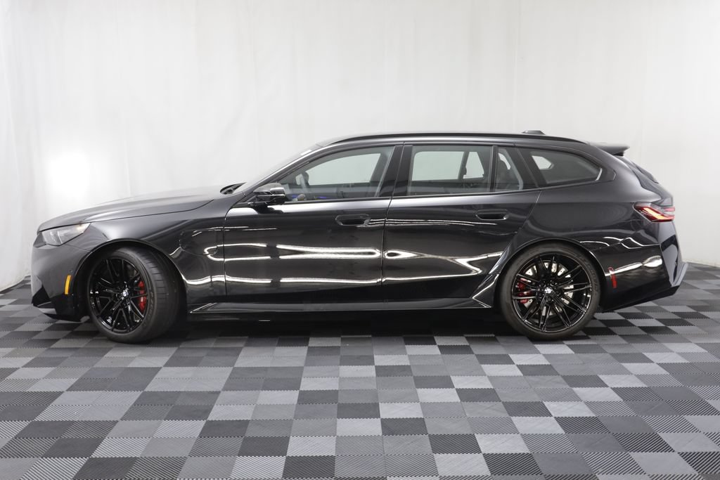 Used 2027 BMW M5 Touring AWD/4WD image 4