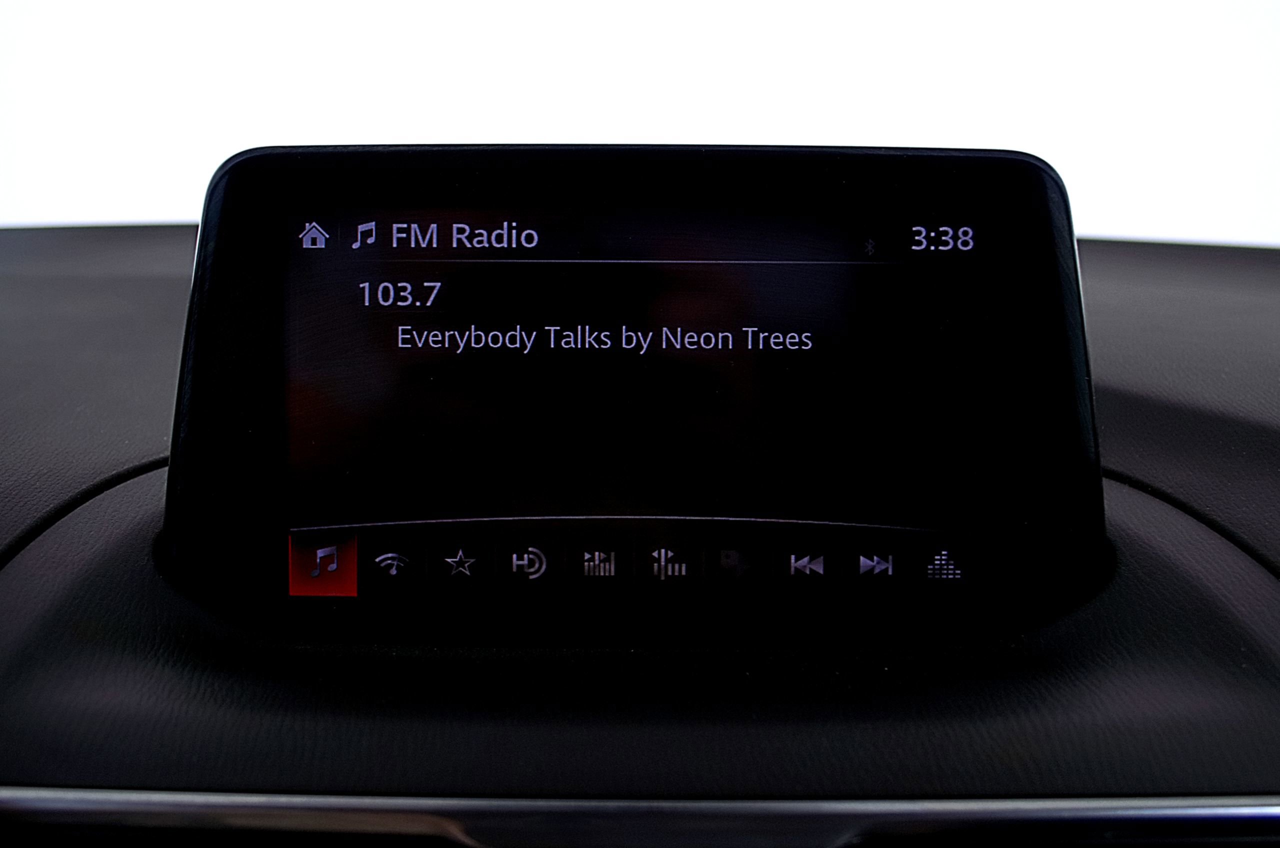 Used 2017 MAZDA MAZDA3 Grand Touring image 25