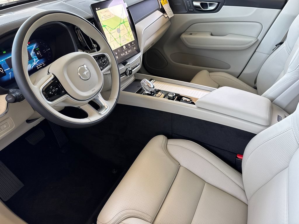 New 2026 Volvo XC60 T8 Ultra w/ Protection Package Premier AWD/4WD image 9