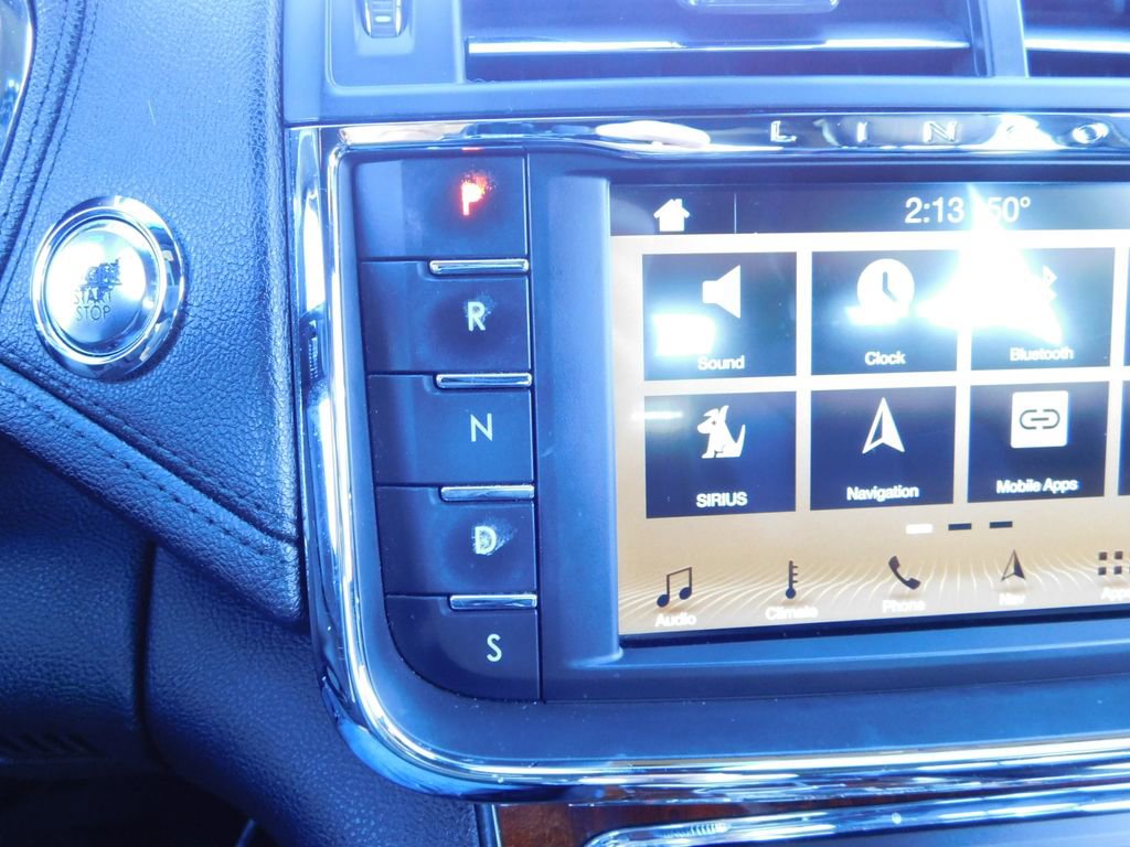 Used 2017 Lincoln Continental Select w/ Climate Package image 28