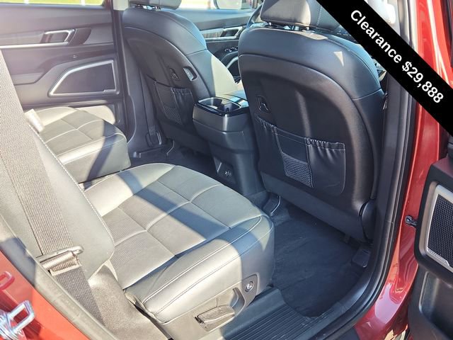 Used 2023 Kia Telluride EX w/ EX Captain's Chair Package image 24
