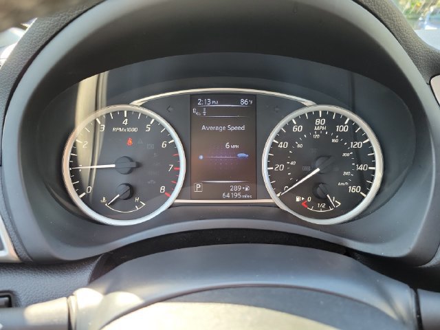 Used 2016 Nissan Sentra SR w/ SR Premium Package FWD image 25