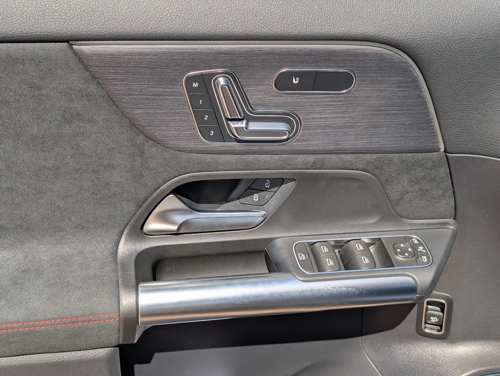 New 2026 Mercedes-Benz GLA 35 AMG 4MATIC image 26