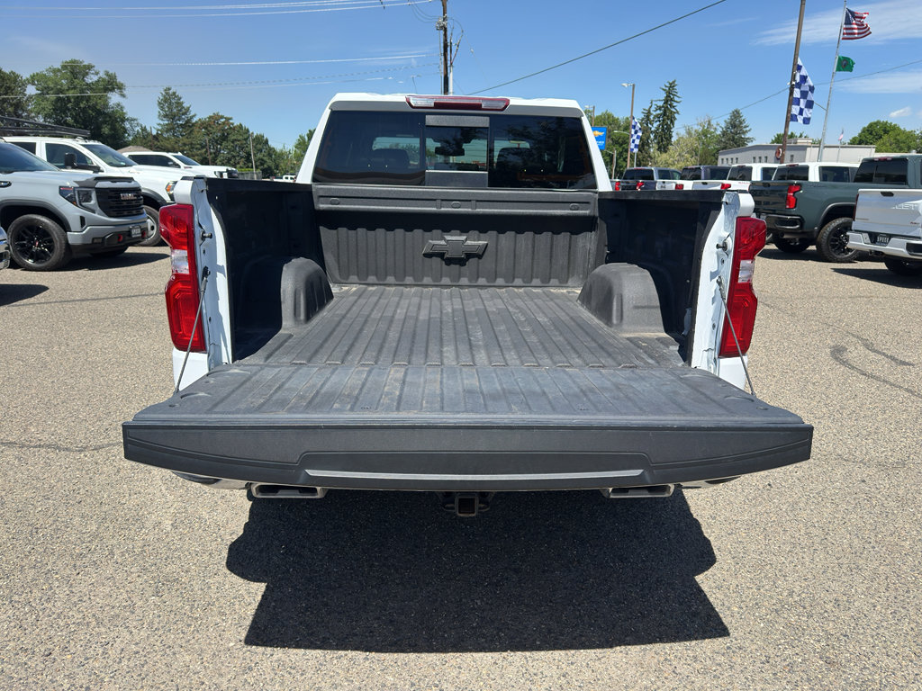 Used 2022 Chevrolet Silverado 1500 LTZ AWD/4WD image 36