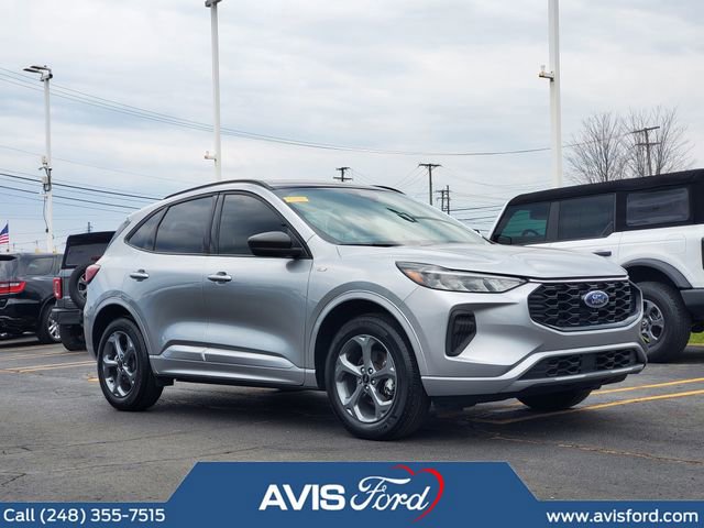 Used 2024 Ford Escape ST-Line w/ Tech Pack #1 image 2