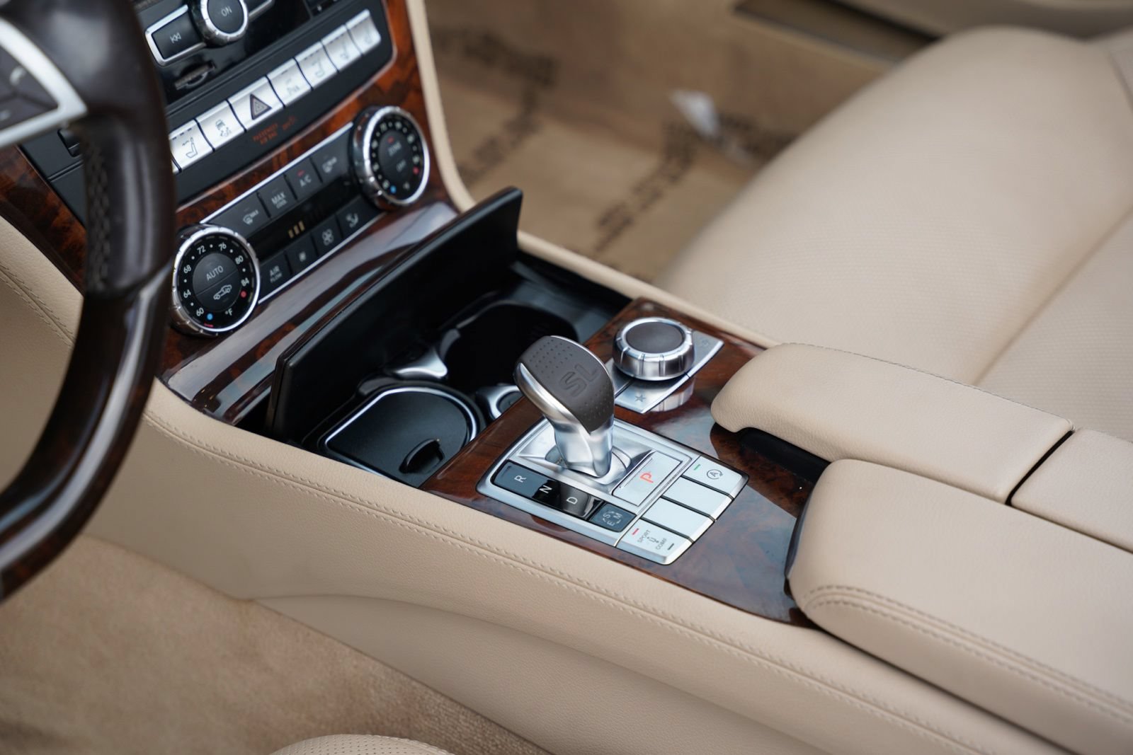 Used 2016 Mercedes-Benz SL 400 image 24