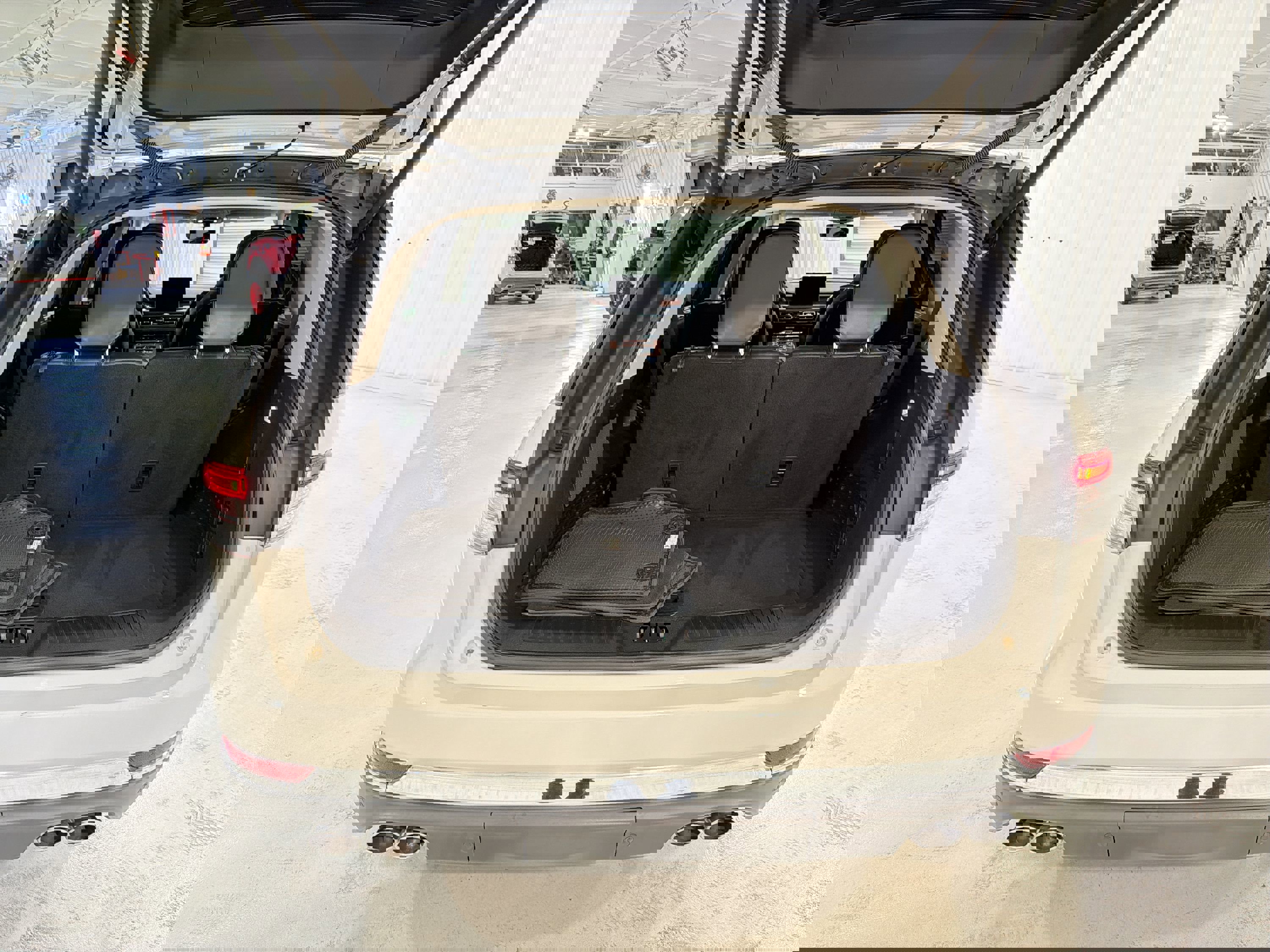 Used 2023 Lincoln Aviator Reserve w/ Equipment Group 201A image 29