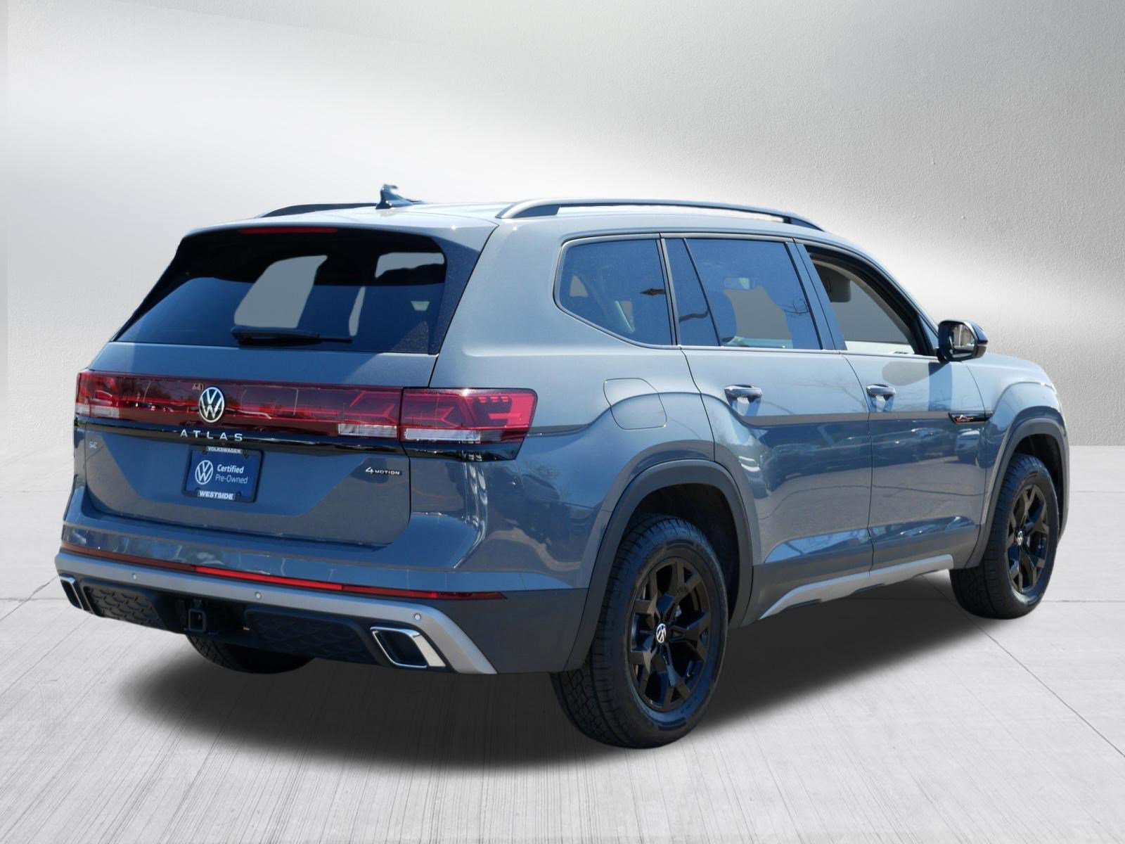 Certified 2025 Volkswagen Atlas Peak Edition SE AWD/4WD image 7