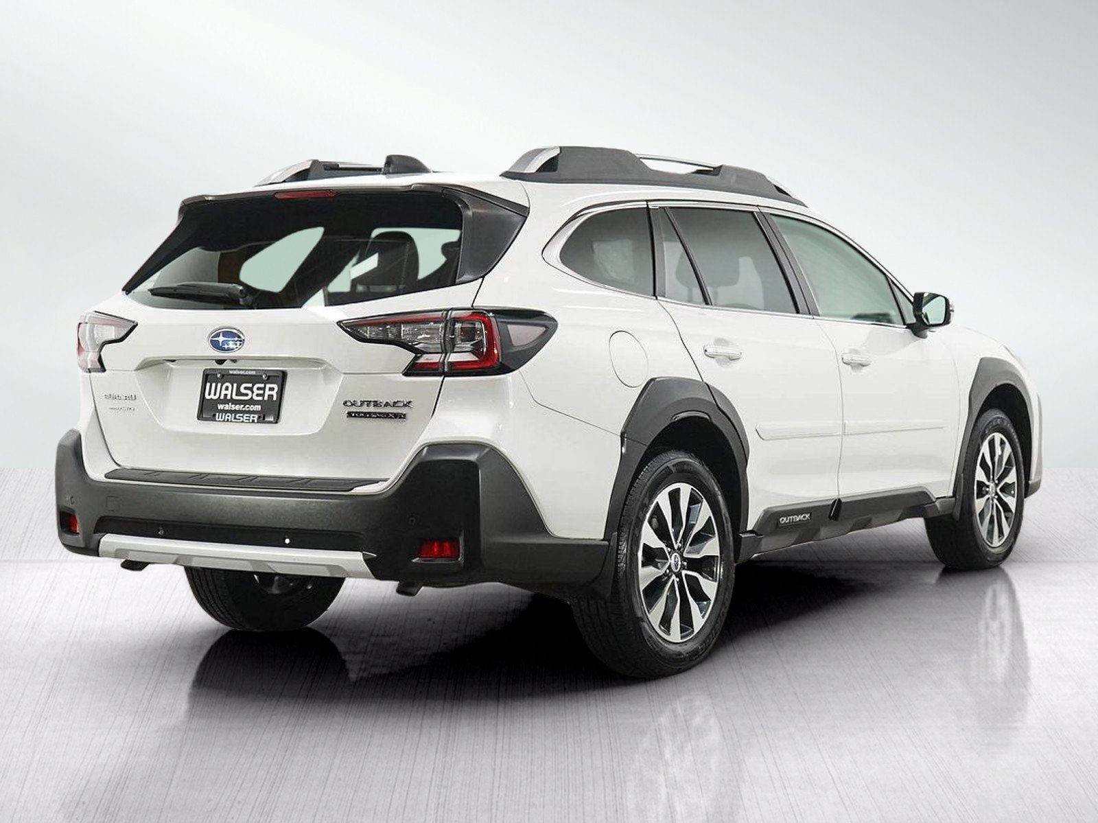 Used 2023 Subaru Outback Touring XT AWD/4WD image 5