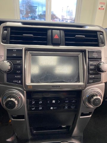 Used 2011 Toyota 4Runner Limited AWD/4WD image 19