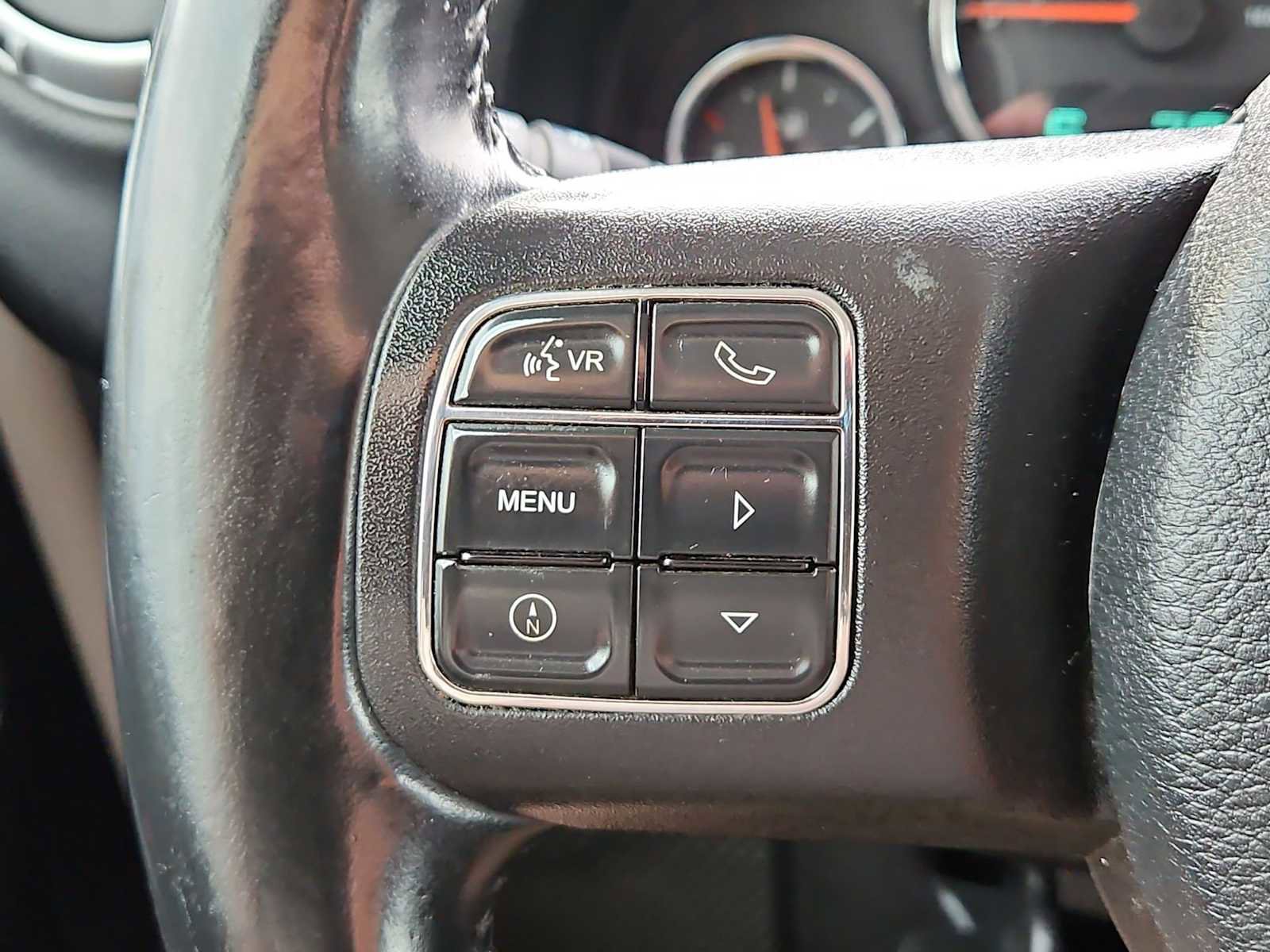 Used 2012 Jeep Wrangler Rubicon w/ Dual Top Group image 40