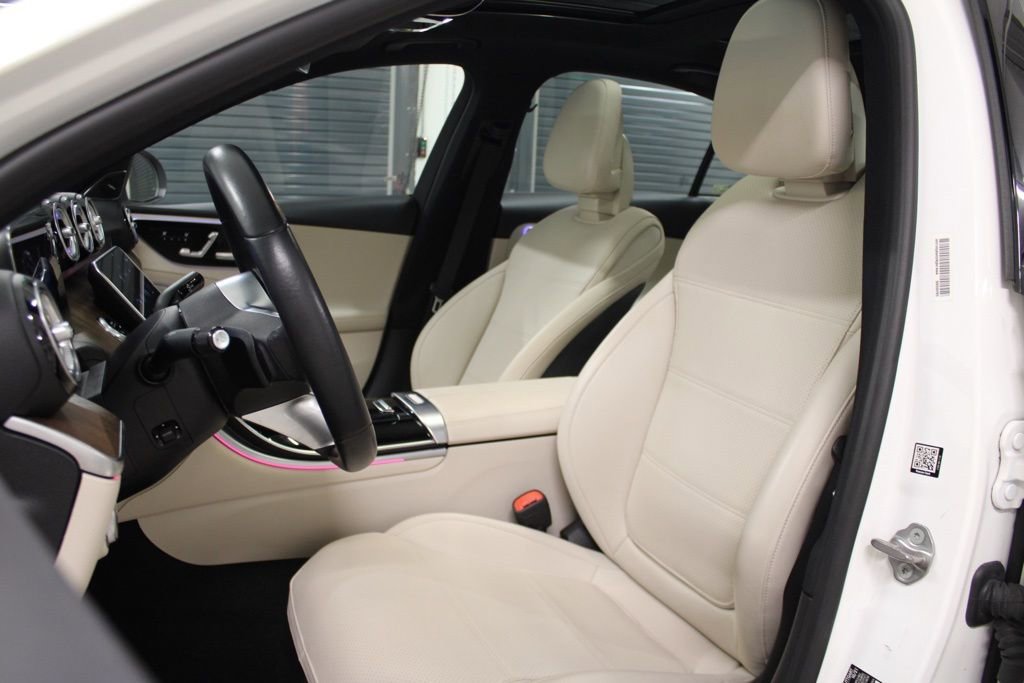 Used 2022 Mercedes-Benz C 300 Sedan w/ Exclusive Trim Package image 4