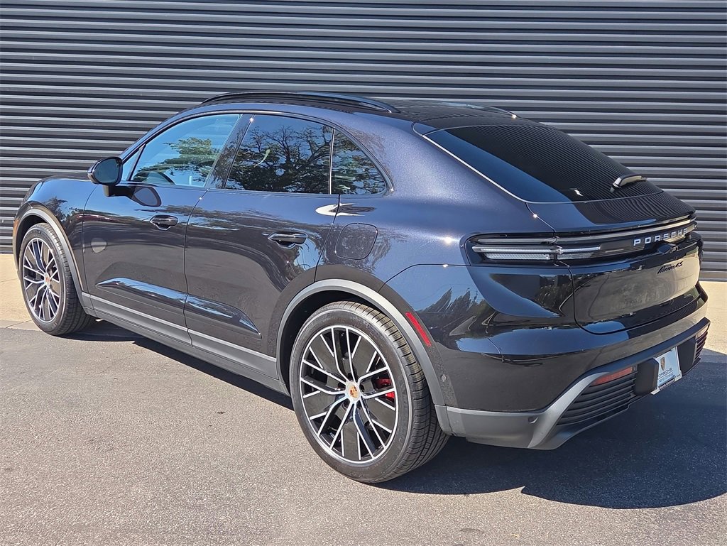 New 2025 Porsche Macan 4S Electric image 3
