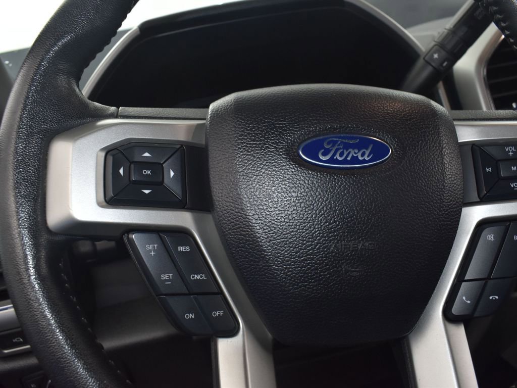 Certified 2020 Ford F350 Lariat w/ Lariat Value Package image 11