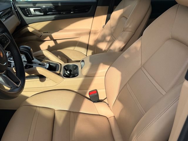 Used 2019 Porsche Cayenne AWD/4WD image 10
