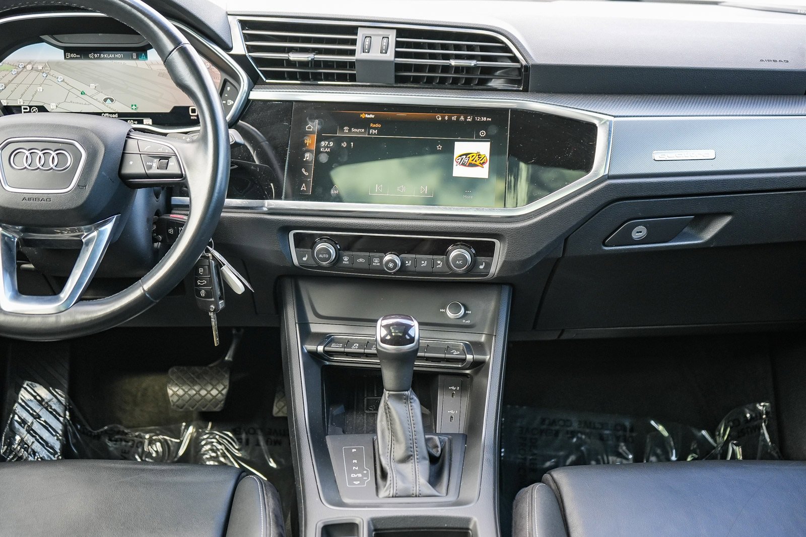 Used 2022 Audi Q3 2.0T Premium Plus image 12