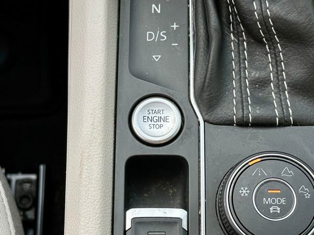 Used 2021 Volkswagen Atlas SE w/ Panoramic Sunroof Package image 34