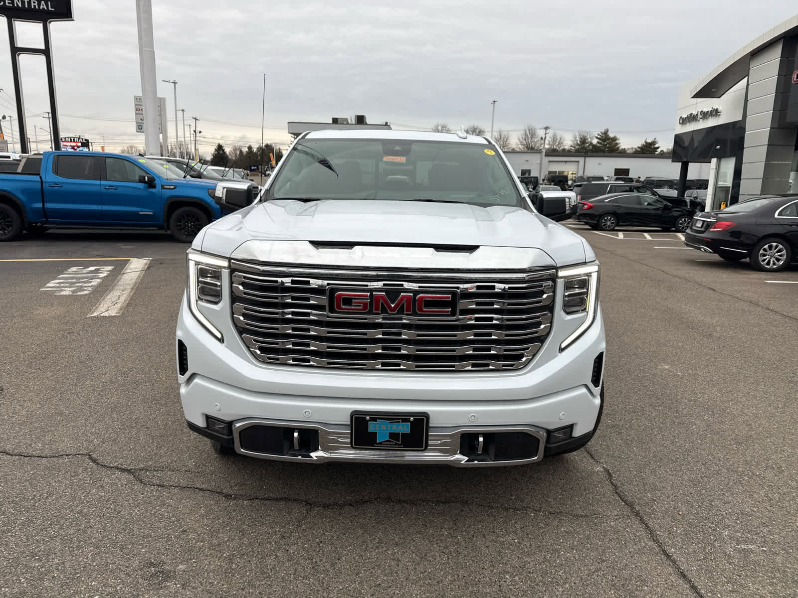 New 2026 GMC Sierra 1500 Denali w/ Denali Reserve Package image 2