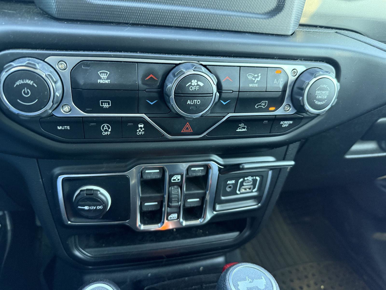 Used 2021 Jeep Wrangler Unlimited Sahara image 16