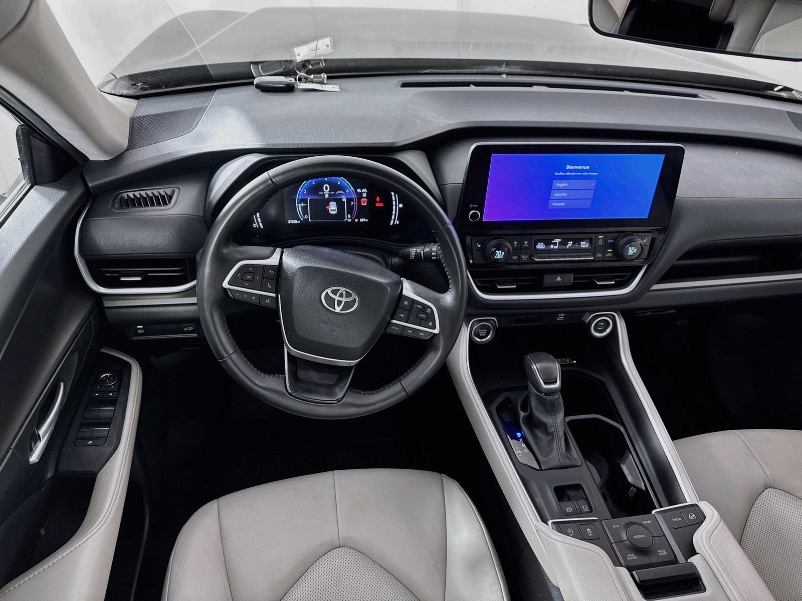 Certified 2024 Toyota Grand Highlander AWD image 17