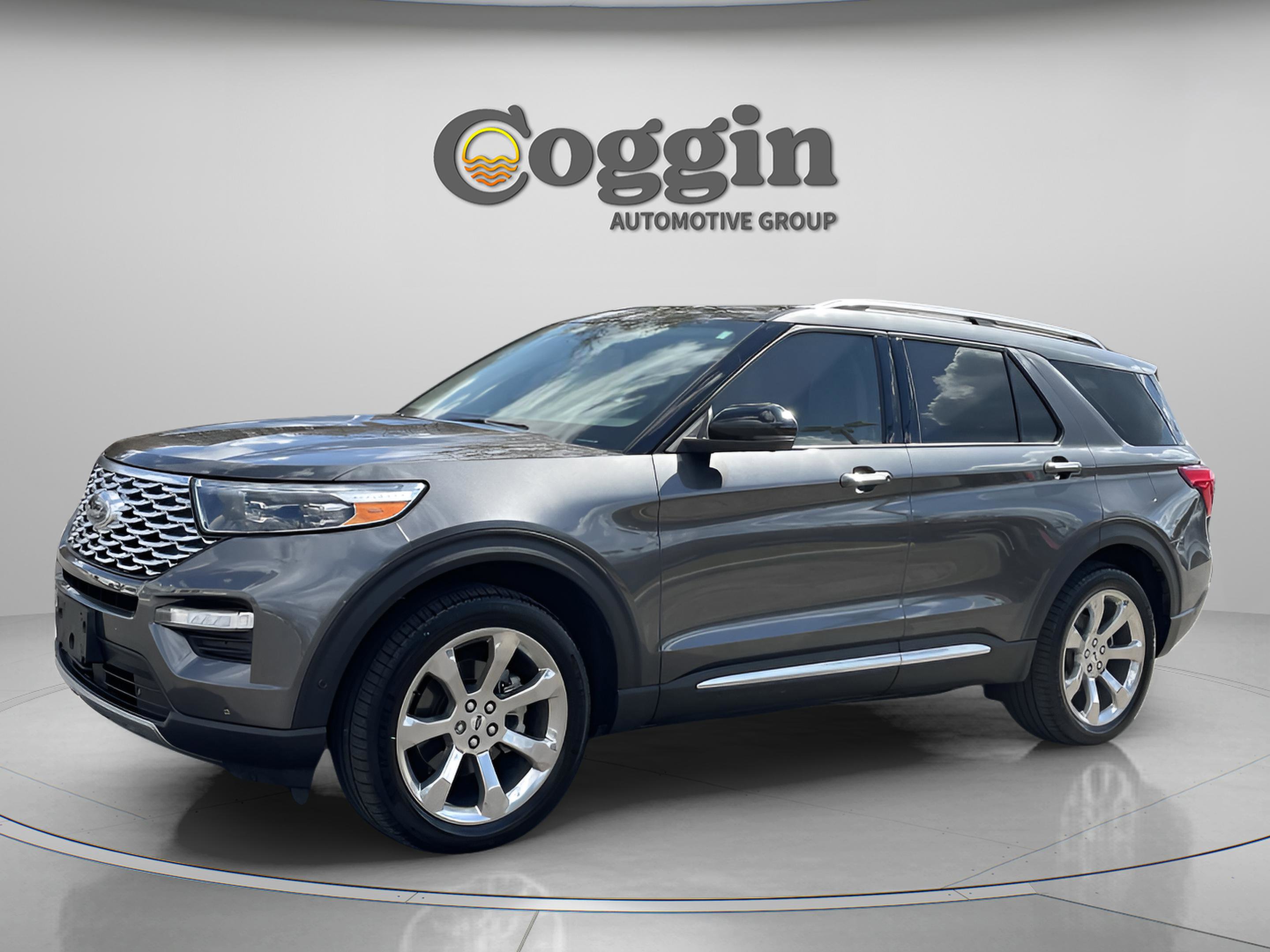 Used 2020 Ford Explorer Platinum w/ Premium Technology Package image 3