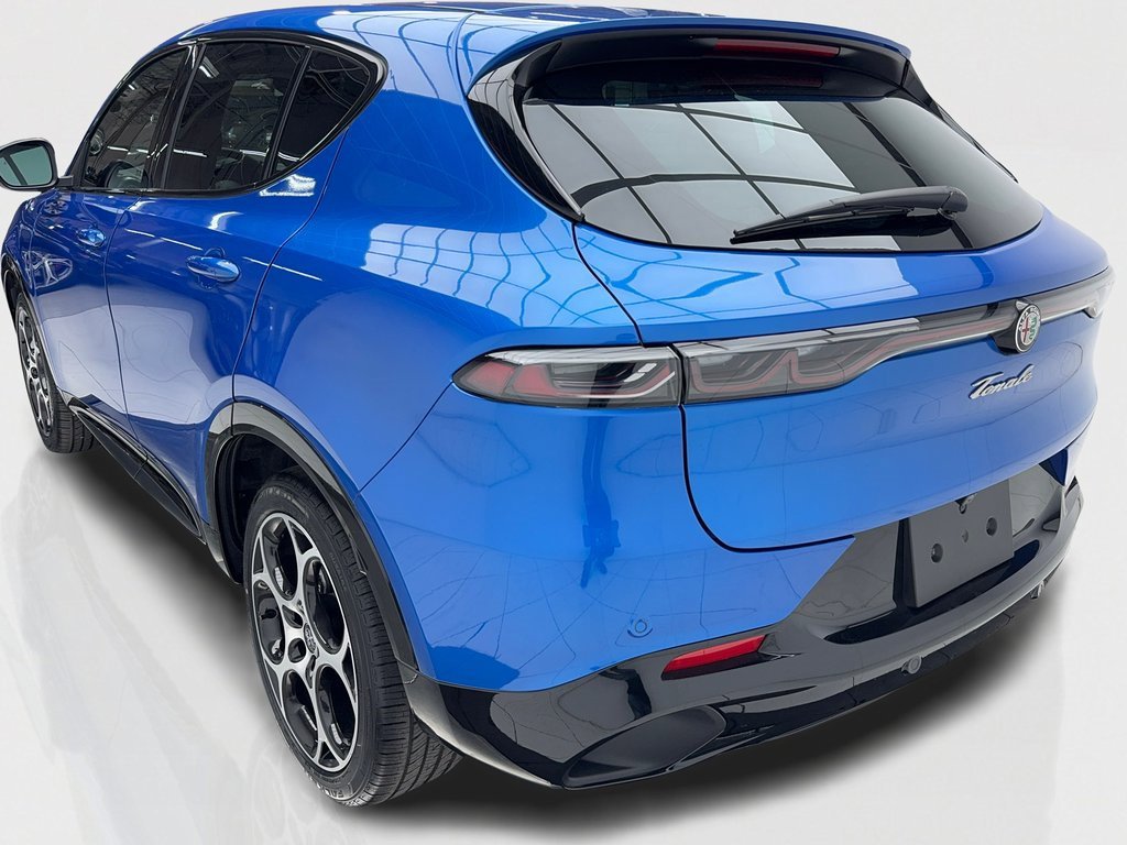 New 2025 Alfa Romeo Tonale w/ Premium Package image 9