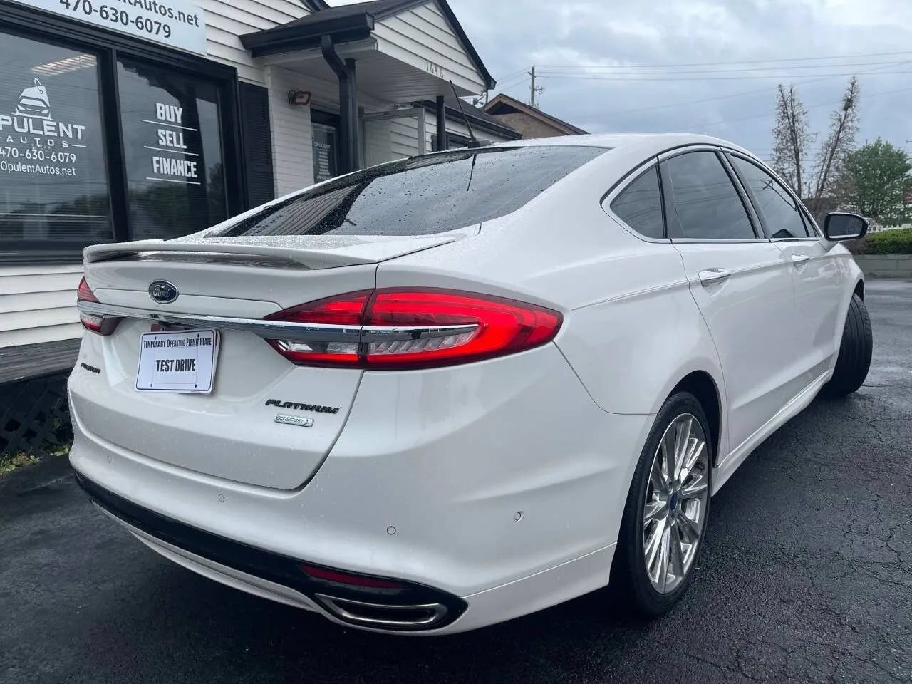 Used 2017 Ford Fusion Platinum FWD image 9