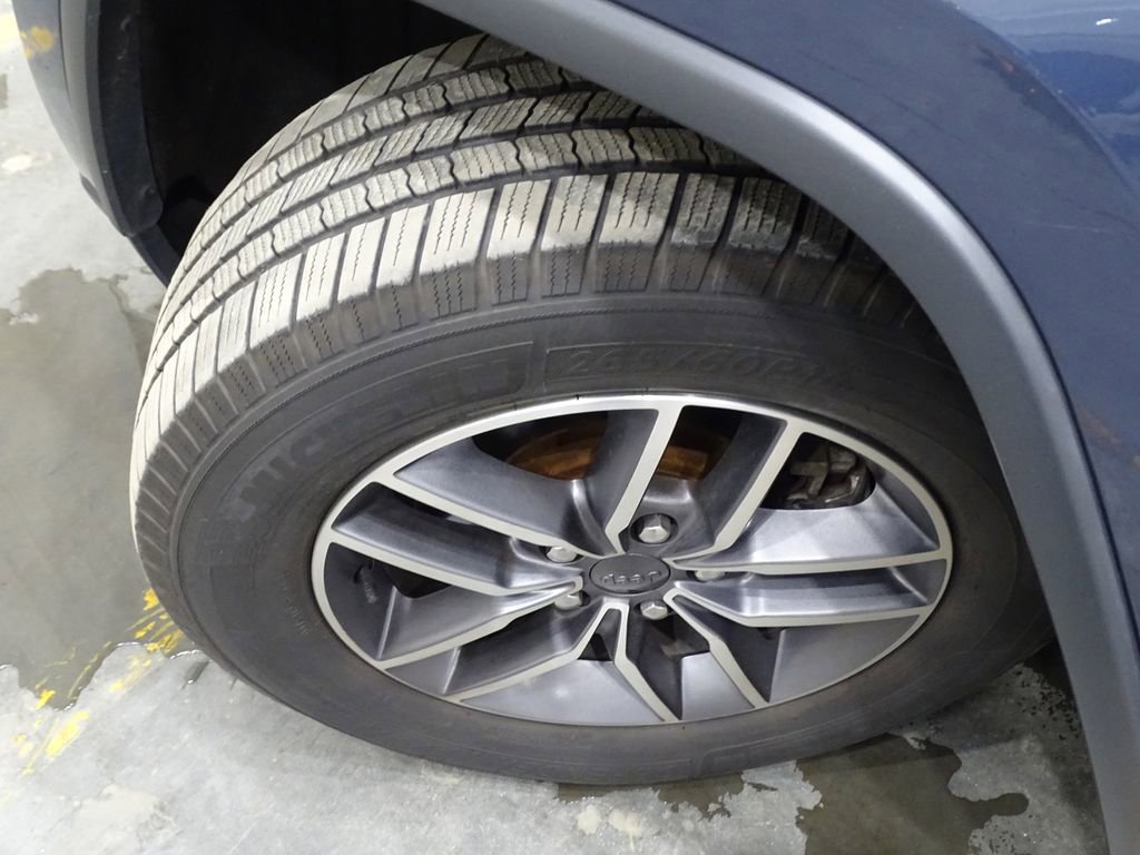 Used 2021 Jeep Grand Cherokee Limited image 43