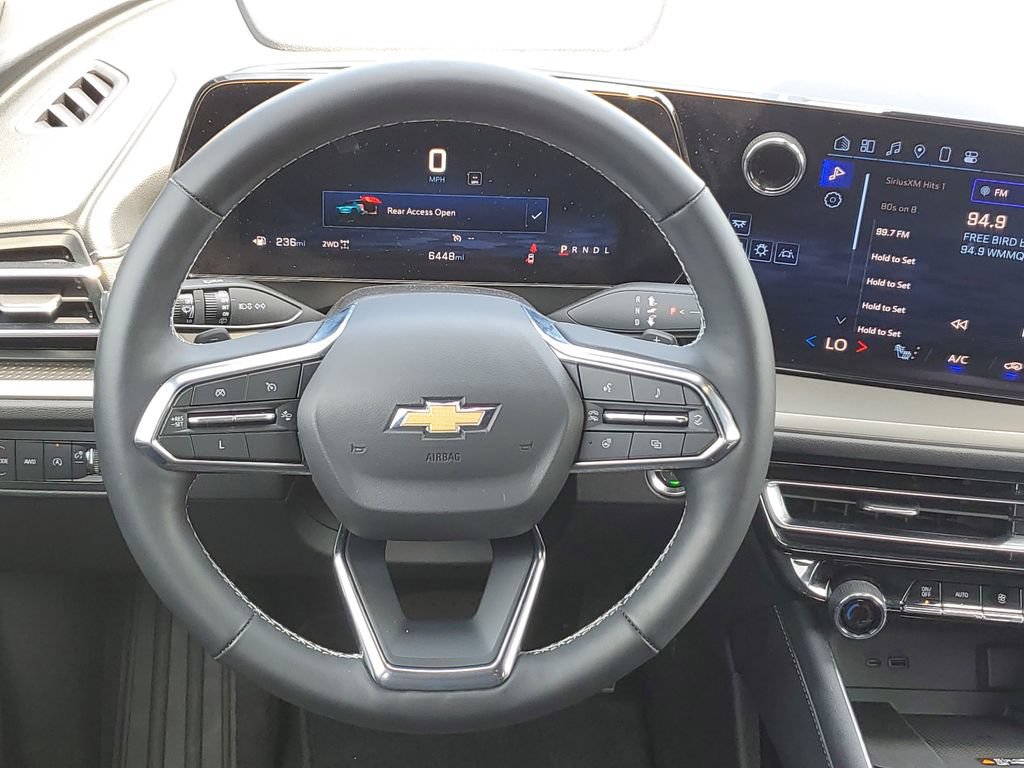 Used 2025 Chevrolet Traverse LT w/ Driver Confidence Package AWD/4WD image 29