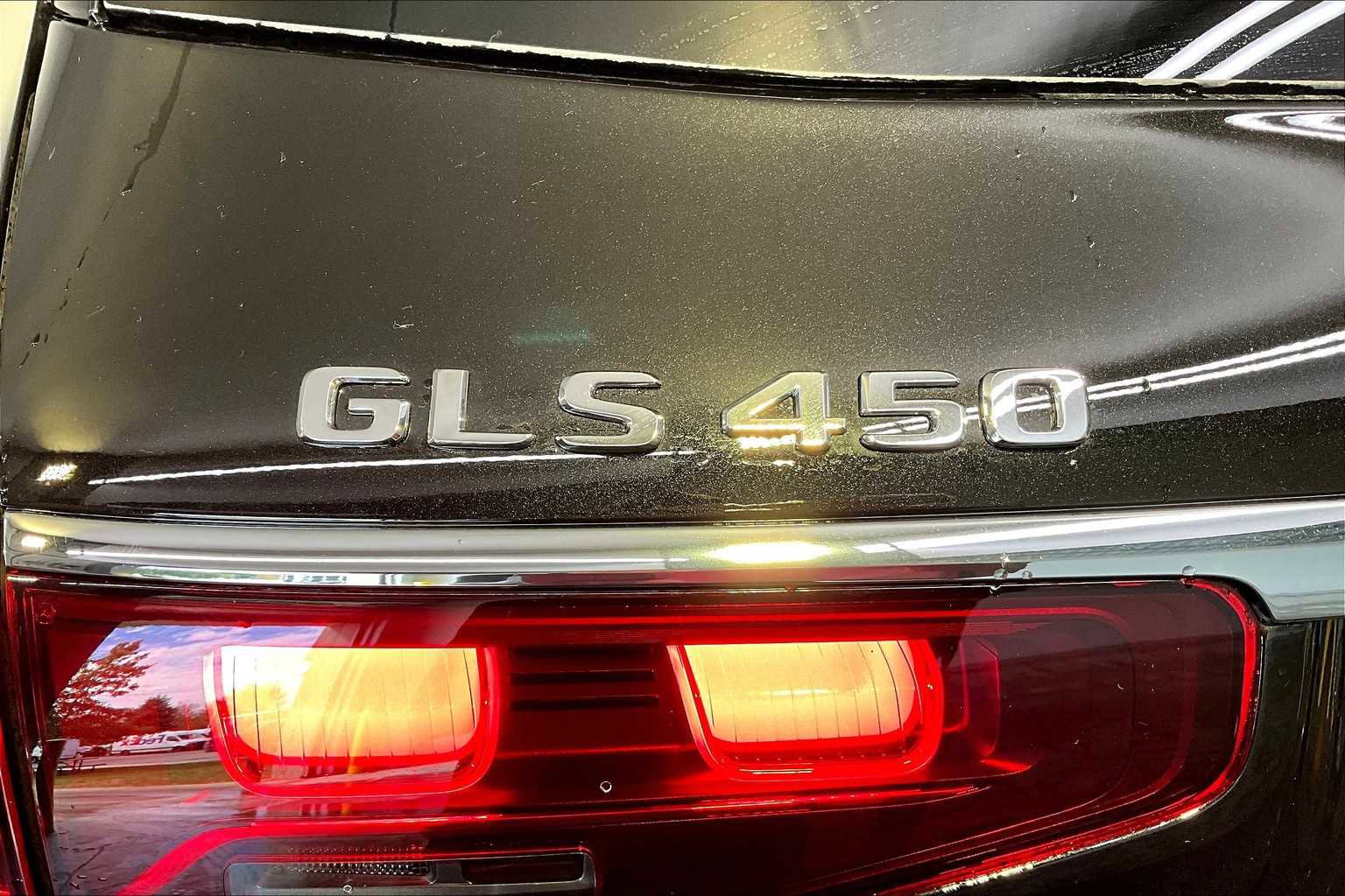 New 2026 Mercedes-Benz GLS 450 4MATIC image 6