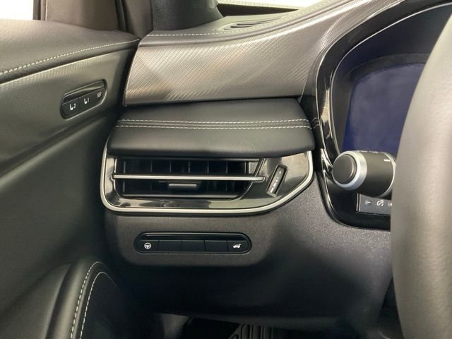 Used 2025 INFINITI QX60 Luxe w/ Black Edition image 18