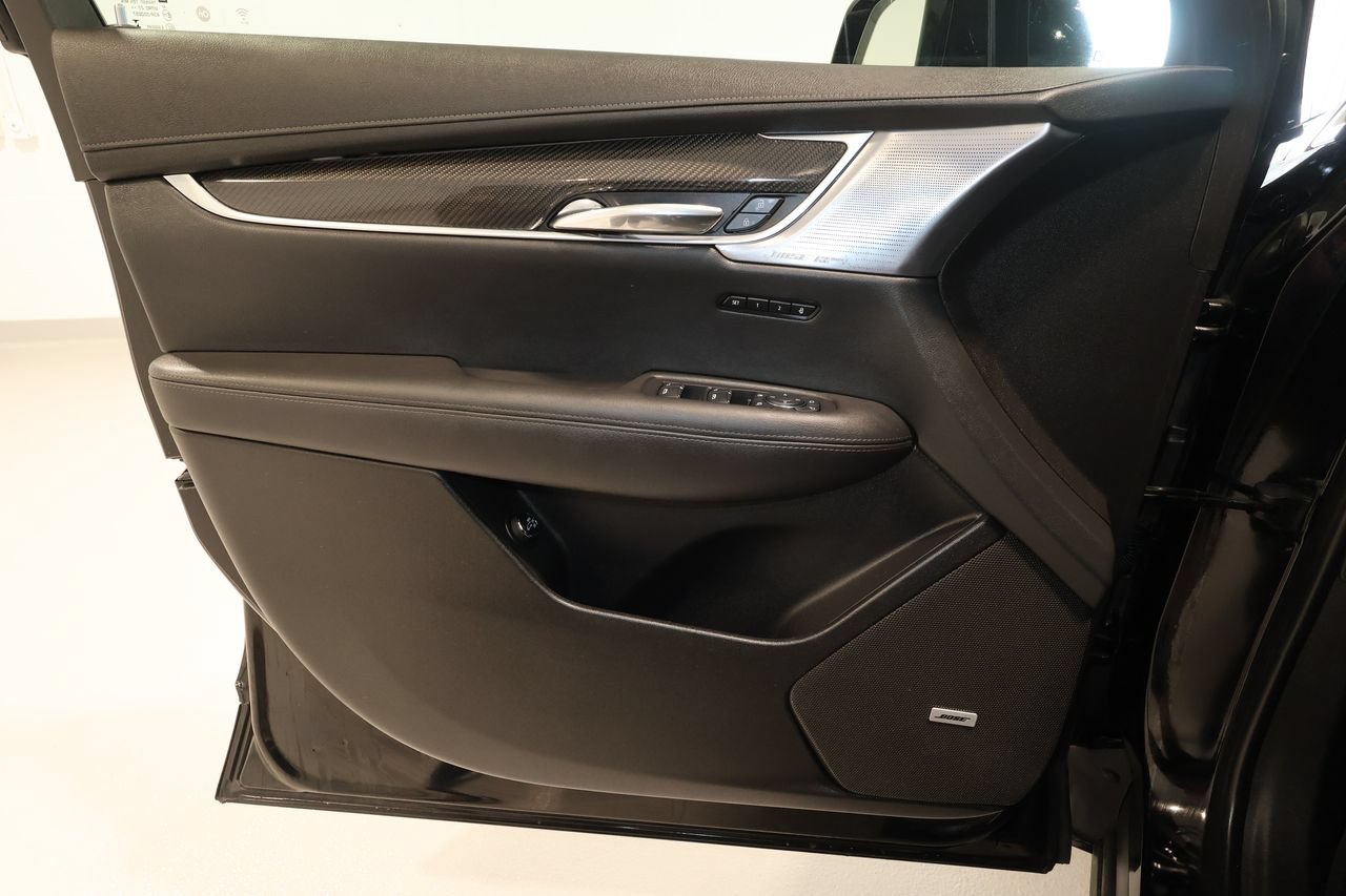 Certified 2024 Cadillac XT6 Sport w/ Technology Package AWD/4WD image 21